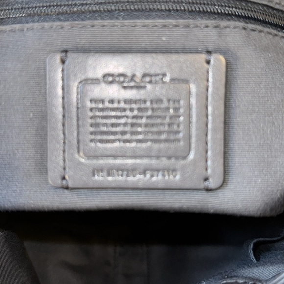 Coach NWOT Billie pebble backpack in Midnight - Picture 8 of 13